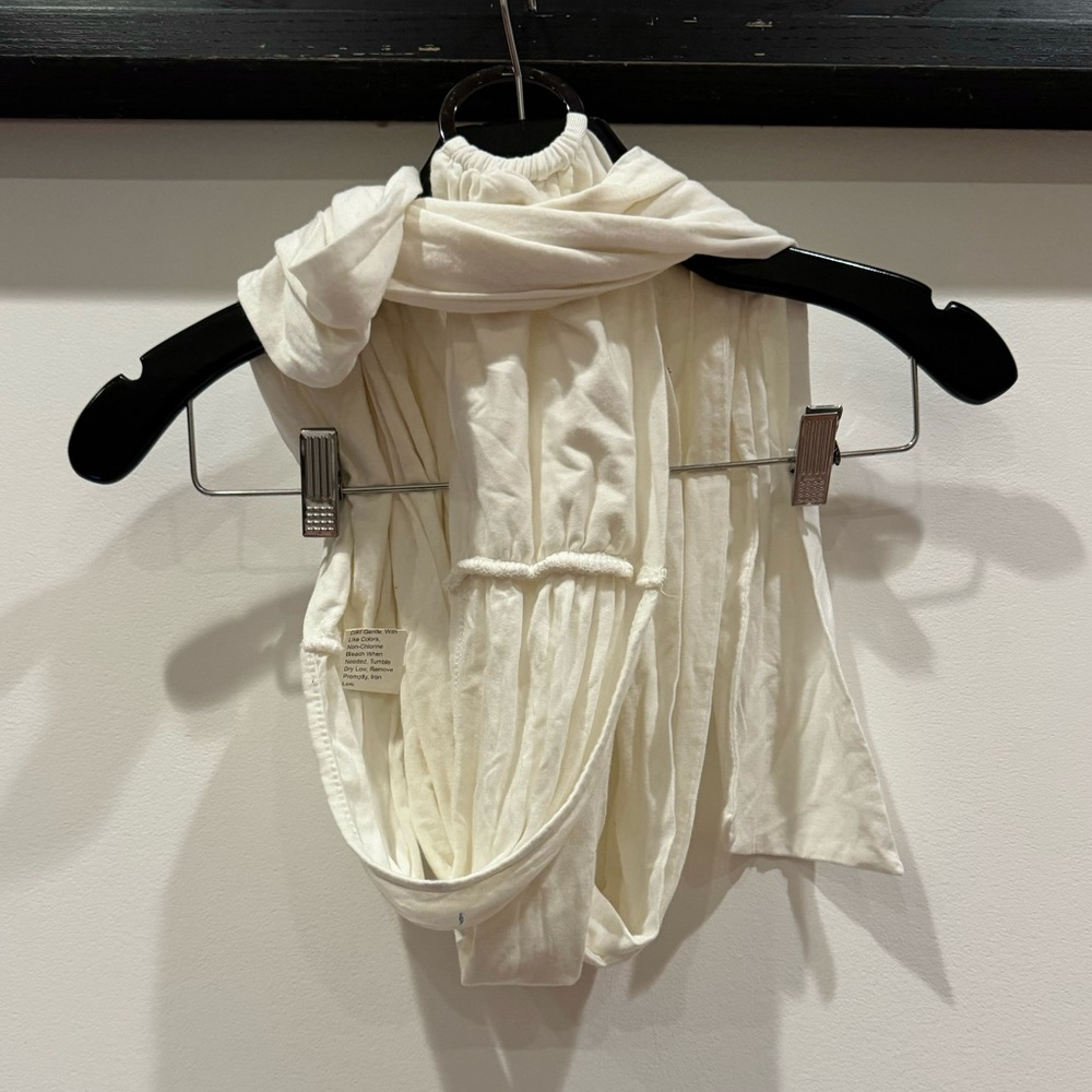 White Top, Can Be Used In Many Different Ways. Do… - image 8